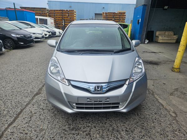 2012 Honda Fit Hybrid Automatic 359944732