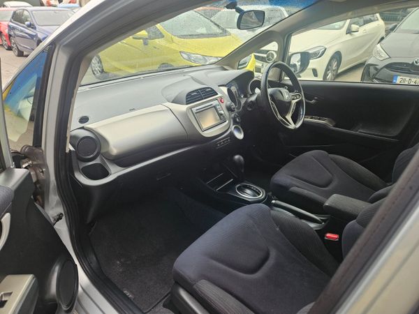 2012 Honda Fit Hybrid Automatic 359944744