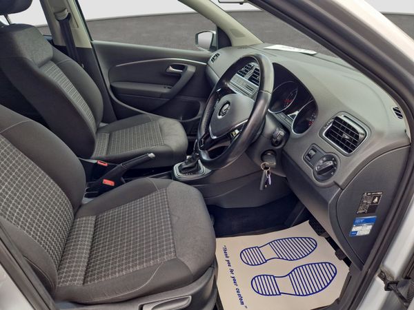 2015 VOLKSWAGEN POLO COMFORT LINE 1.2  AUTOMATIC 359948395