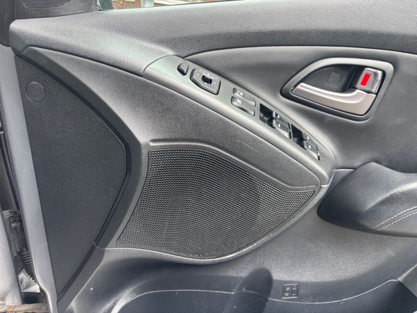 Hyundai ix35 2014 Nct & Tax Very high Specs 1.7 d 359949577