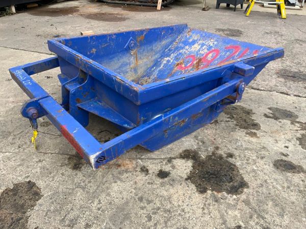 500lts CONQUIP SELF TIPPING BOAT SKIP........1126 359941592