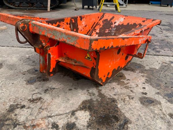 500lt EICHINGER SELF TIPPING BOAT SKIP......1128c. 359943520