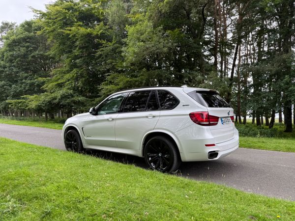 BMW X5 2016 Pearl White 359960339