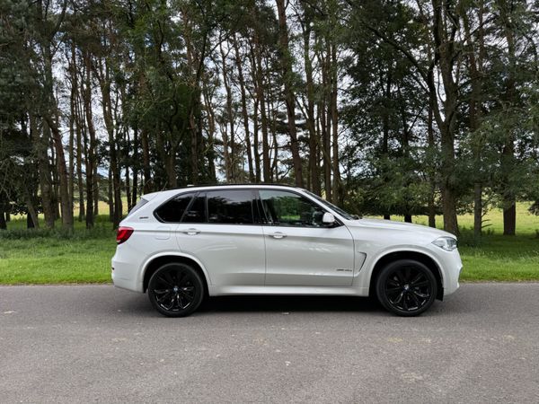 BMW X5 2016 Pearl White 359960341