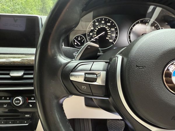 BMW X5 2016 Pearl White 359960414