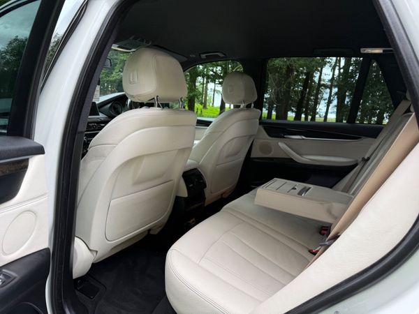 BMW X5 2016 Pearl White 359960536