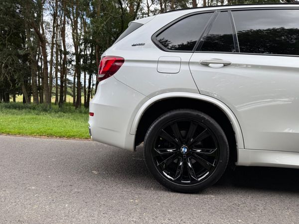 BMW X5 2016 Pearl White 359960537