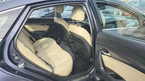 Hyundai i40 2014 EXECUTIVE model 350047055