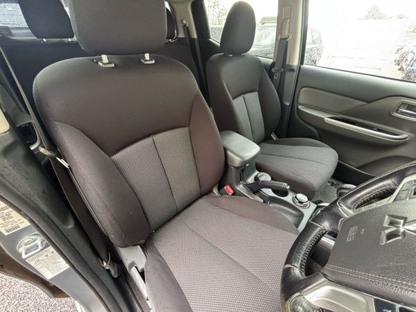 2018 Mitsubishi L200 2.4 DI-D 178 TITAN Crewcab 350222355