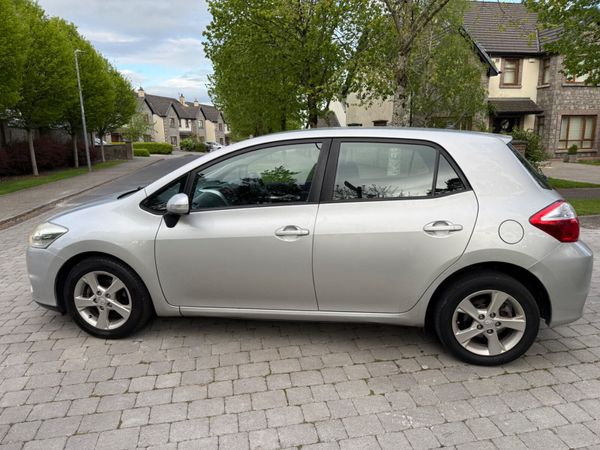 Toyota Auris 2010 Automatic Diesel 350606109