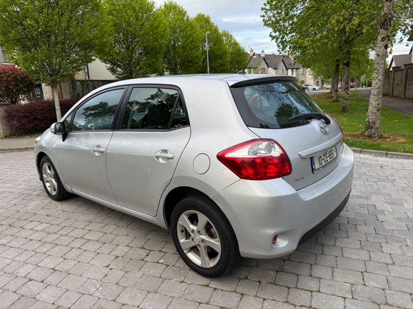 Toyota Auris 2010 Automatic Diesel 350606116