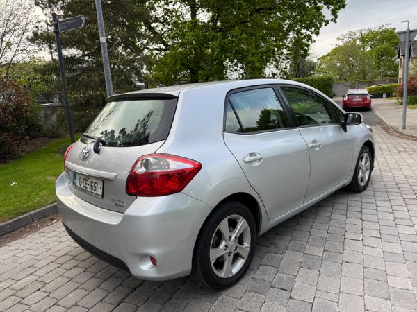 Toyota Auris 2010 Automatic Diesel 350606119