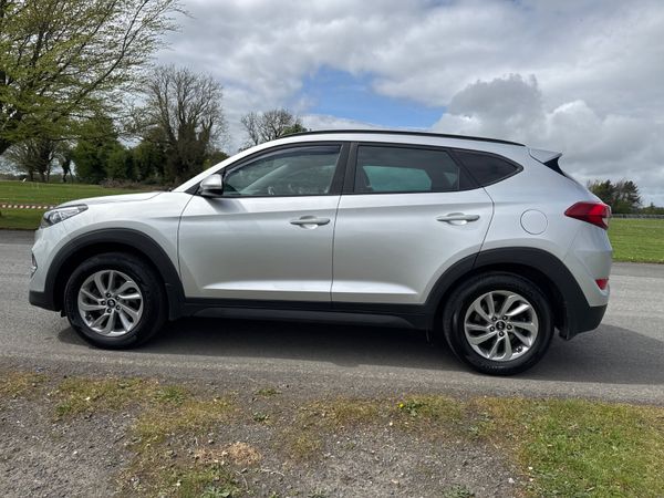 Hyundai Tucson 2016 Premium Low Mileage 350694619