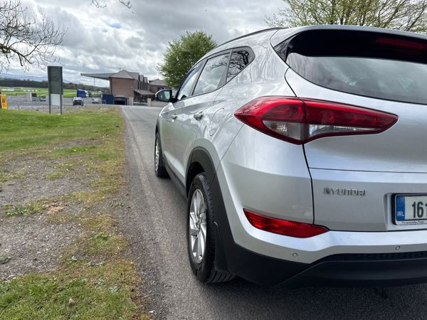 Hyundai Tucson 2016 Premium Low Mileage 350694640