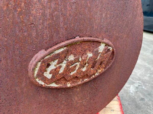 36" GEITH DIGGING BUCKET....40mm PINS.......903j 350807161