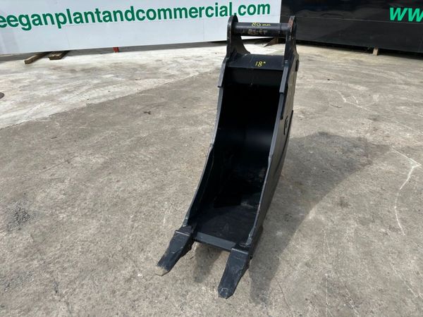 UNUSED 18" DIGGING BUCKET...80mm PINS...1041j. 350826307