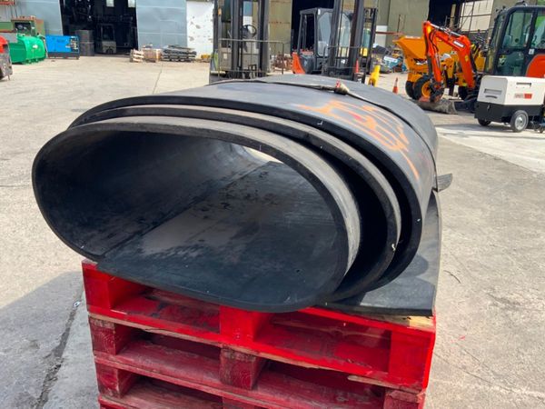 47" x 20mm RUBBER CONVEYOR MATTING........4720. 350840188