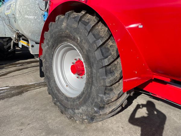 Redrock 2500G Tanker 350995901