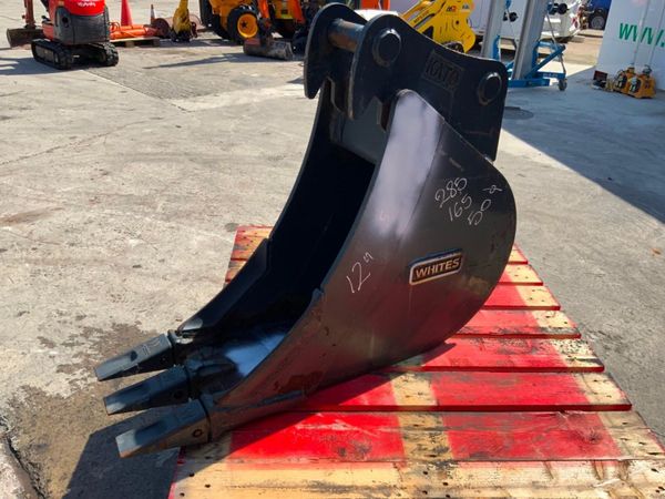 UNUSED 12" DIGGING BUCKET.....45mm PINS....898a. 351015847