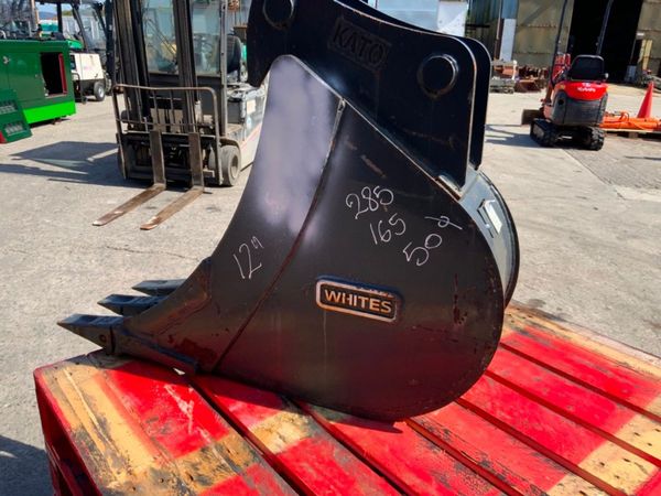 UNUSED 12" DIGGING BUCKET.....45mm PINS....898a. 351015843