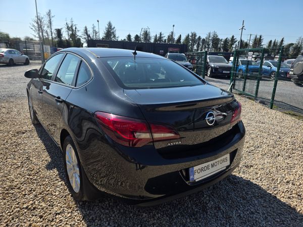Opel Astra 2014 351018818