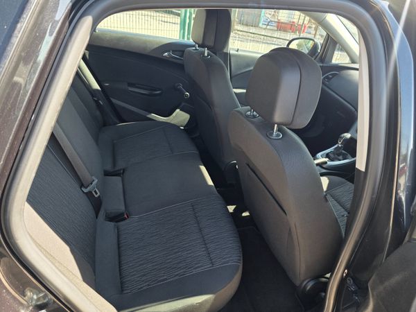 Opel Astra 2014 351018819