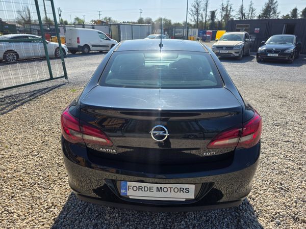 Opel Astra 2014 351018823