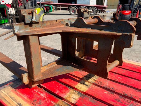40mm... MINI DIGGER PALLET FORK ....616j. 351024957