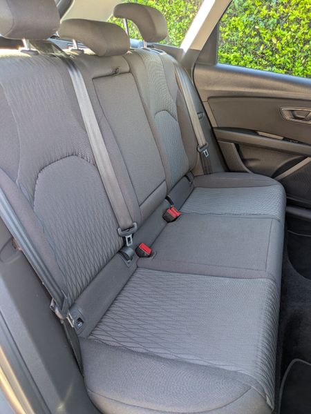SEAT LEON ESTATE NEW NCT 04/27 351052017