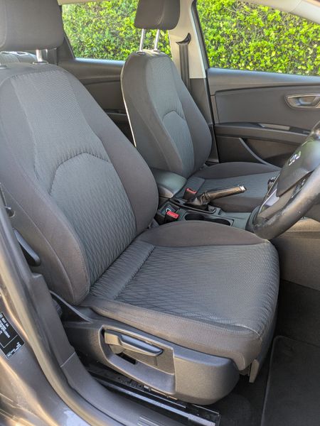 SEAT LEON ESTATE NEW NCT 04/27 351052018