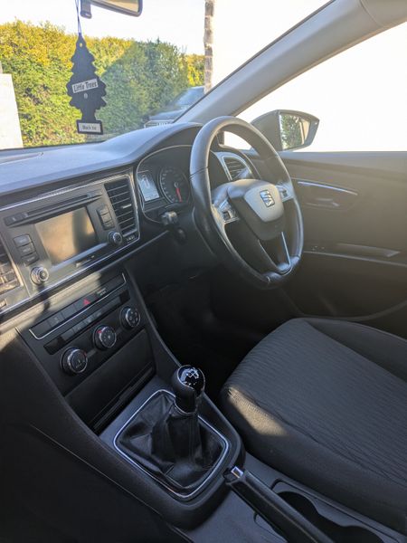 SEAT LEON ESTATE NEW NCT 04/27 351052011
