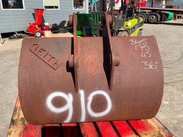36" GEITH DIGGING BUCKET....45mmPINS......910-36. 351209894