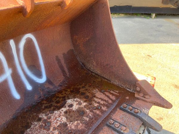 36" GEITH DIGGING BUCKET....45mmPINS......910-36. 351209905