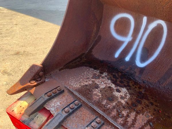 36" GEITH DIGGING BUCKET....45mmPINS......910-36. 351209906