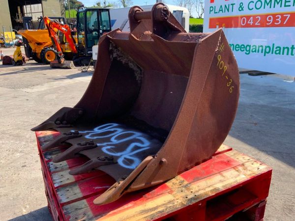 36" JCB 3Cx DIGGING BUCKET.....45mm PINS....909-36 351210360