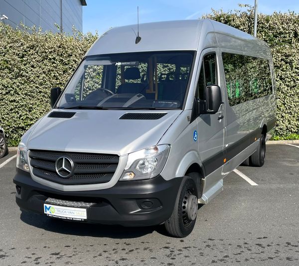 18 Seats Front Entry  Plus Wheelchair Lift 351417865