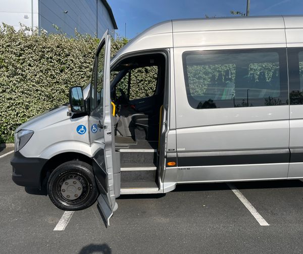 18 Seats Front Entry  Plus Wheelchair Lift 351417868