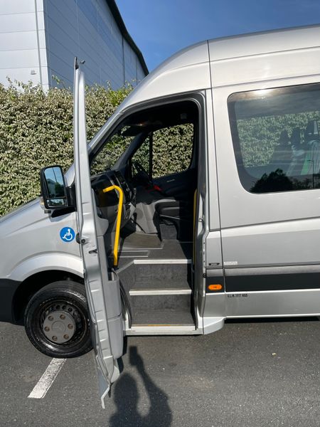18 Seats Front Entry  Plus Wheelchair Lift 351417869