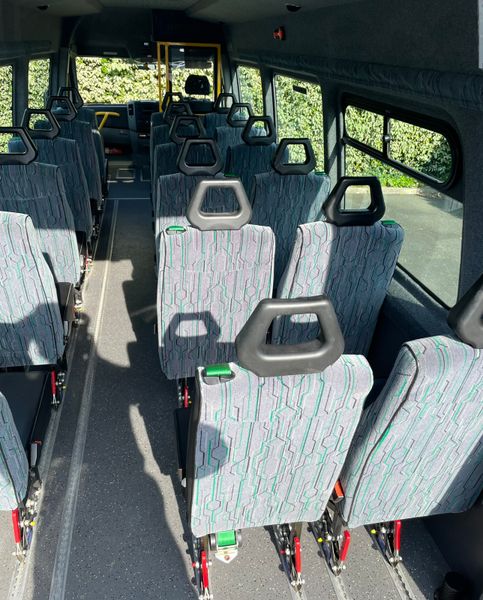 18 Seats Front Entry  Plus Wheelchair Lift 351417875
