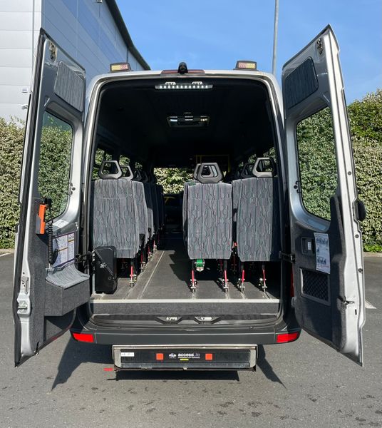 18 Seats Front Entry  Plus Wheelchair Lift 351417871
