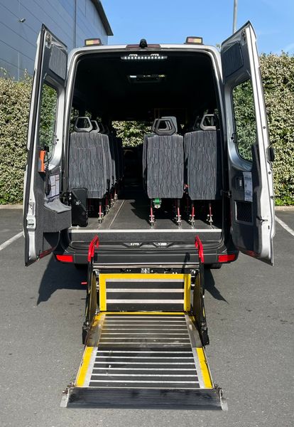 18 Seats Front Entry  Plus Wheelchair Lift 351417873