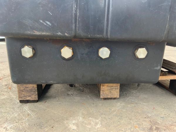 POWERSCREEN CRUSHER DIESEL TANK..1526k. 351429827