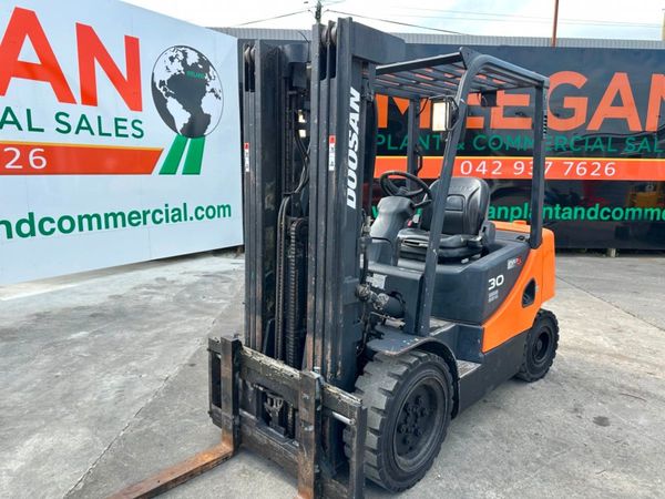DOOSAN 3 TON CONTAINER SPEC FORKLIFT 351422047