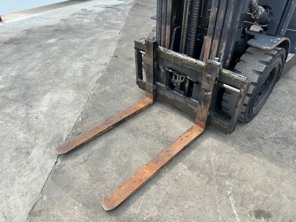 DOOSAN 3 TON CONTAINER SPEC FORKLIFT 351422048