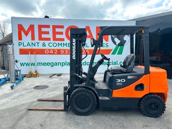 DOOSAN 3 TON CONTAINER SPEC FORKLIFT 351422043