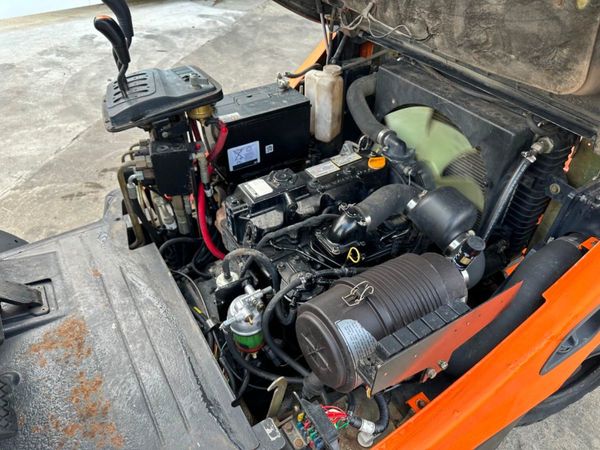 DOOSAN 3 TON CONTAINER SPEC FORKLIFT 351422060