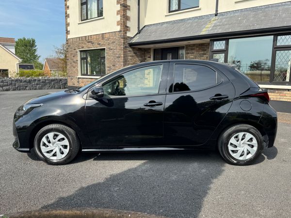 Immaculate 221 Toyota Yaris Auto! 351483634