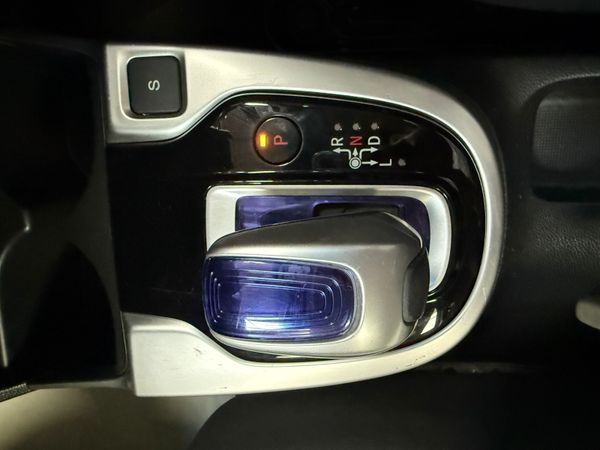 2016 Honda Jazz/Fit 1.5 Hybrid auto Top Specs 351673719