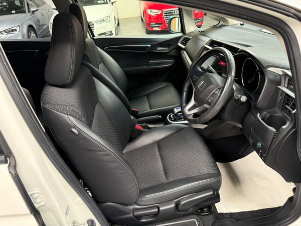 2016 Honda Jazz/Fit 1.5 Hybrid auto Top Specs 351673726