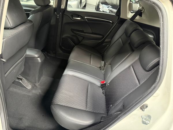 2016 Honda Jazz/Fit 1.5 Hybrid auto Top Specs 351673728